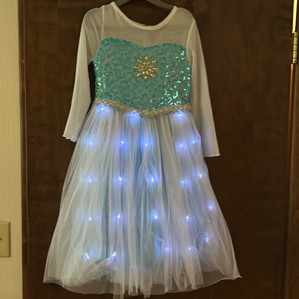 Girls frozen light up dress